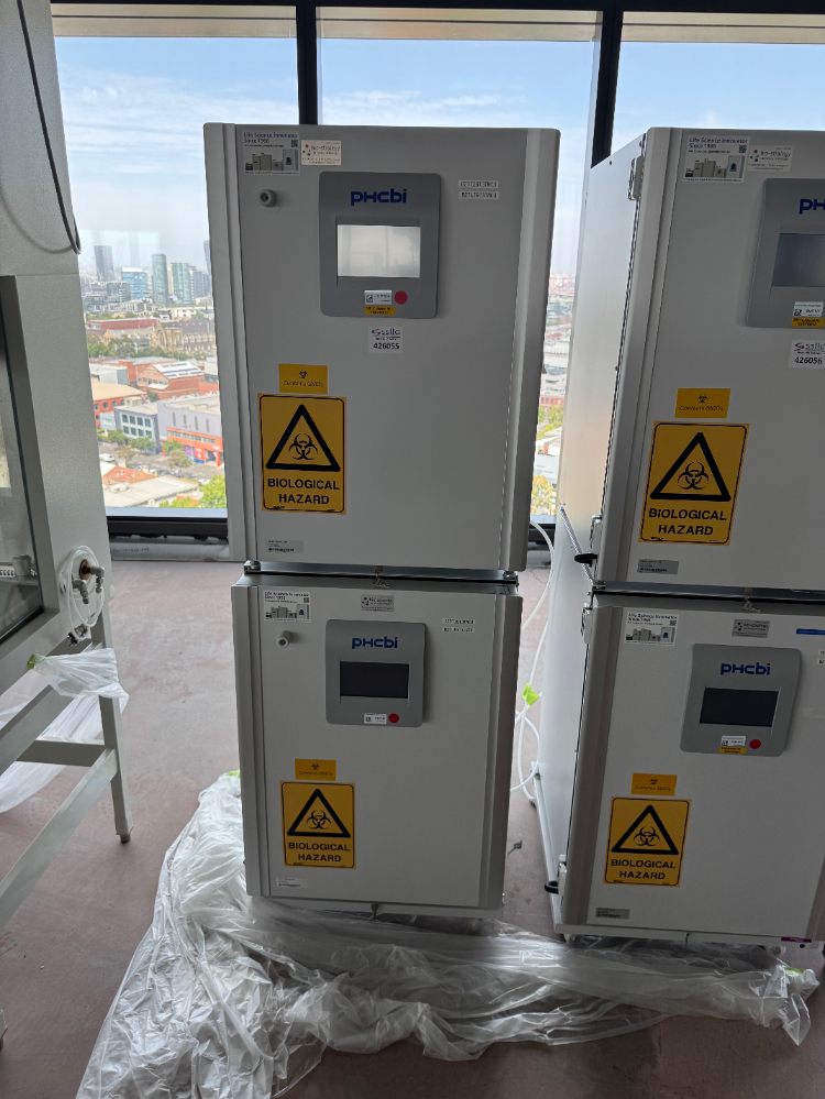 Image of PHCBI Double Stack CO2 Incubator